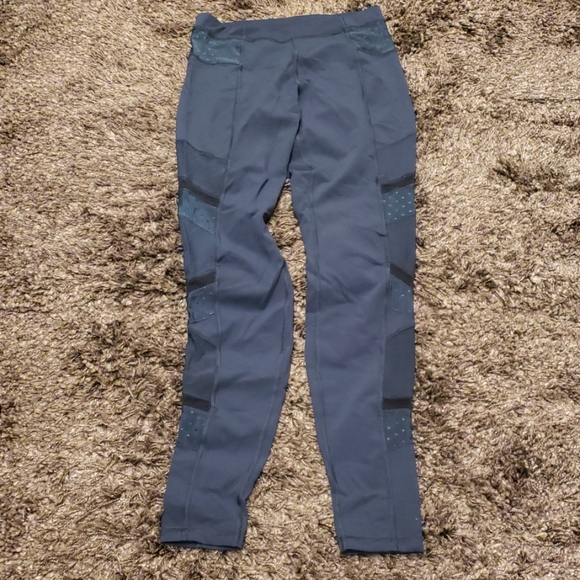 Lululemon mesh side panel leggings - size 6 - Picture 1 of 4